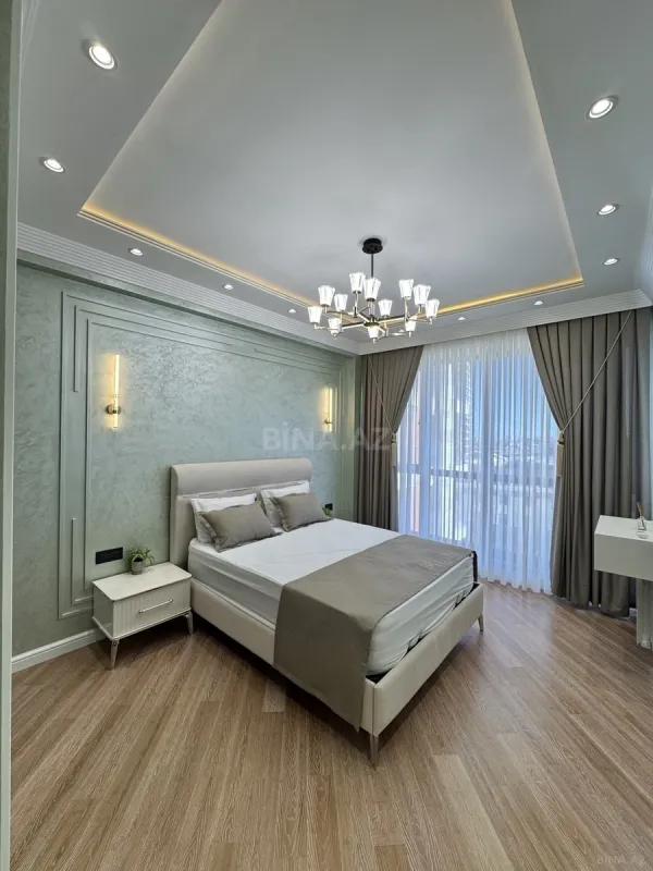 Satılır 3 otaqlı mənzil 104 m²