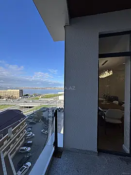 Satılır 3 otaqlı mənzil 104 m²