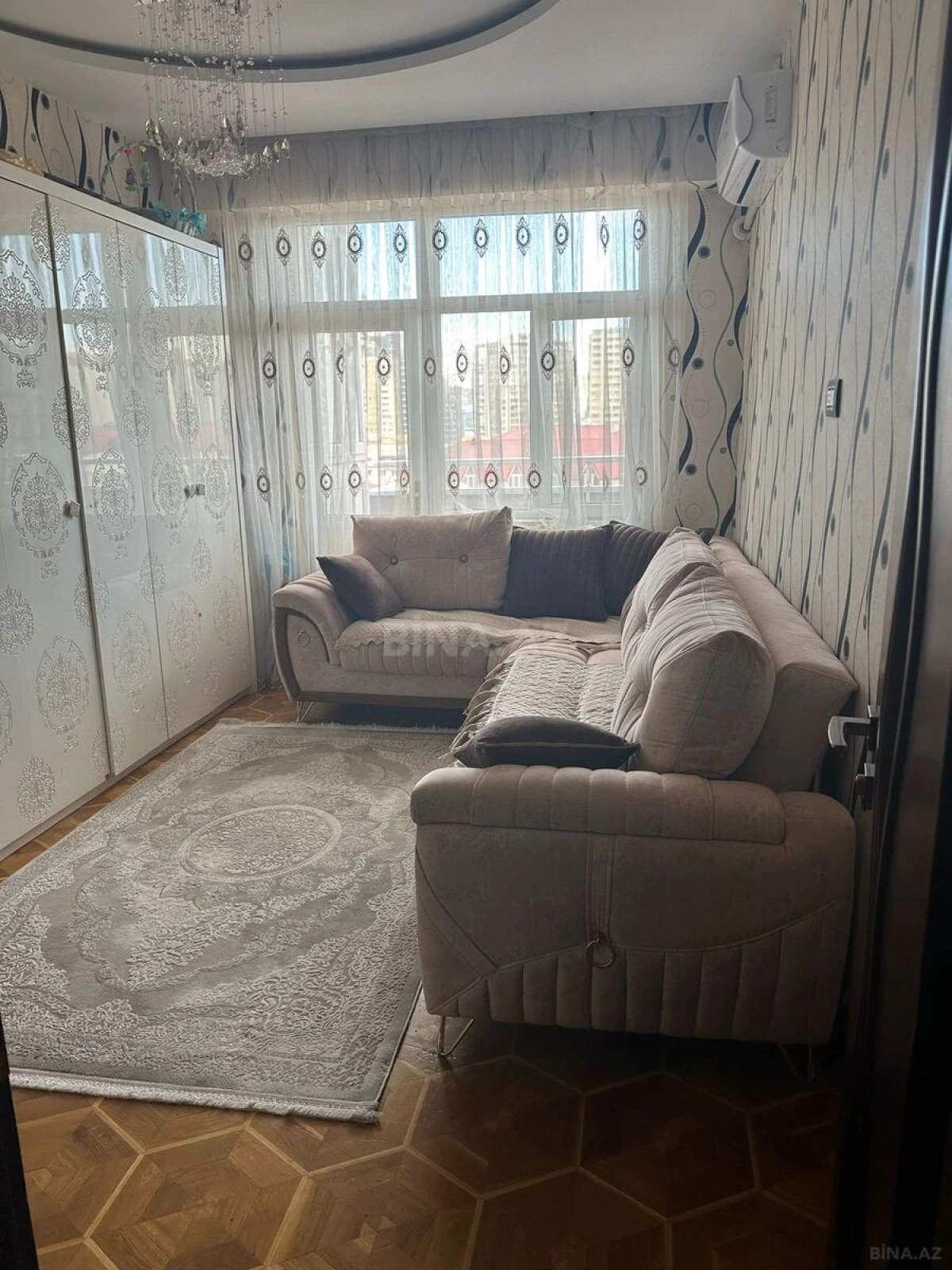 Kirayə verilir 3 otaqlı mənzil 100 m²