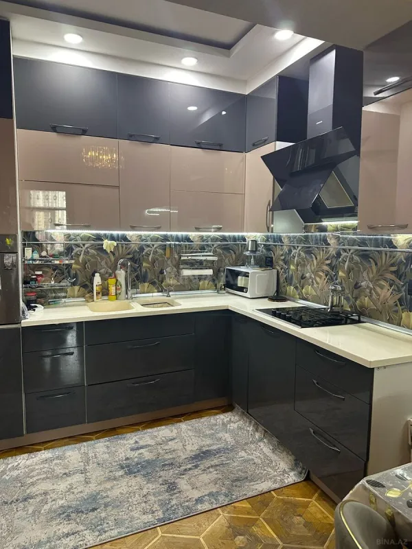 Kirayə verilir 3 otaqlı mənzil 100 m²