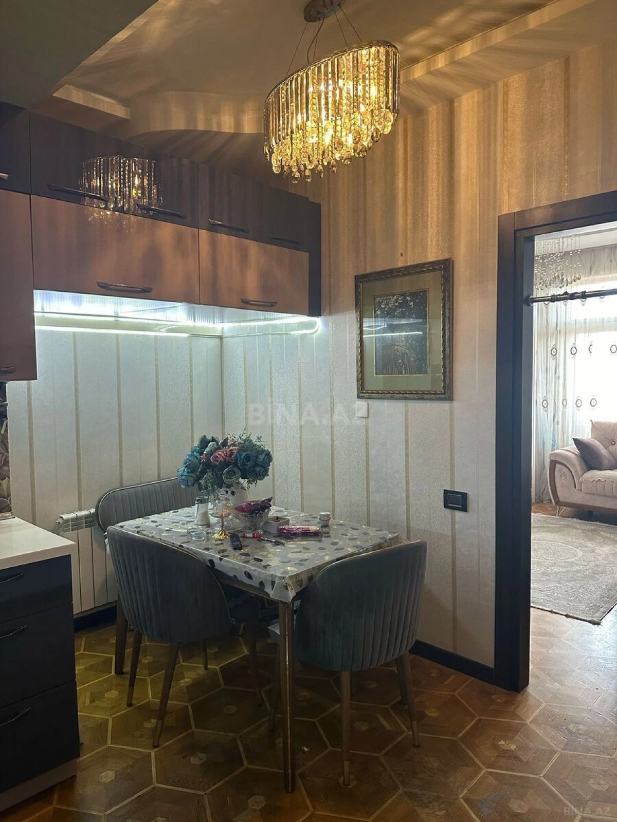 Kirayə verilir 3 otaqlı mənzil 100 m²