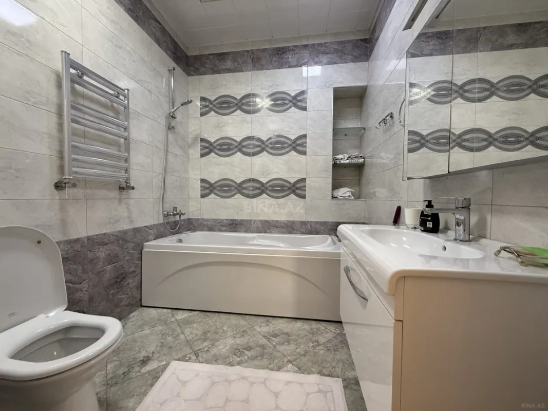 Kirayə verilir 3 otaqlı mənzil 150 m²