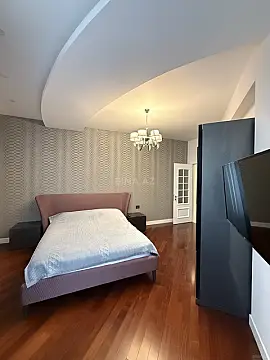 Kirayə verilir 3 otaqlı mənzil 150 m²