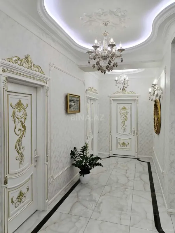 Satılır 3 otaqlı mənzil 150 m²