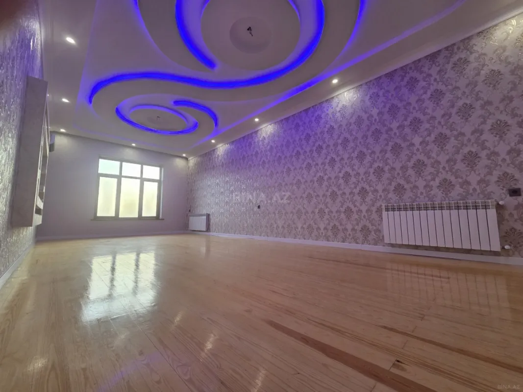 Satılır 8 otaqlı həyət evi 360 m²