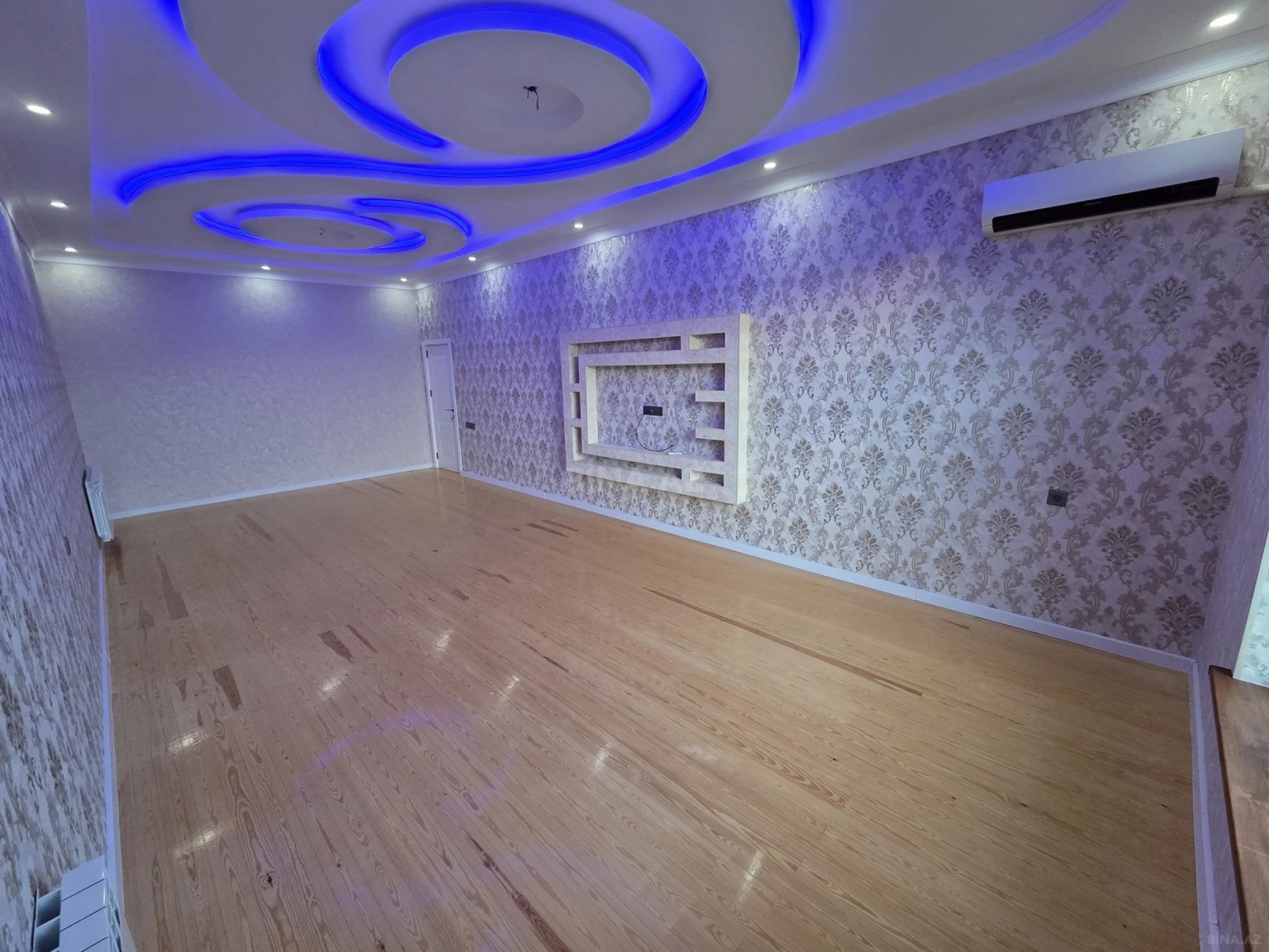 Satılır 8 otaqlı həyət evi 360 m²