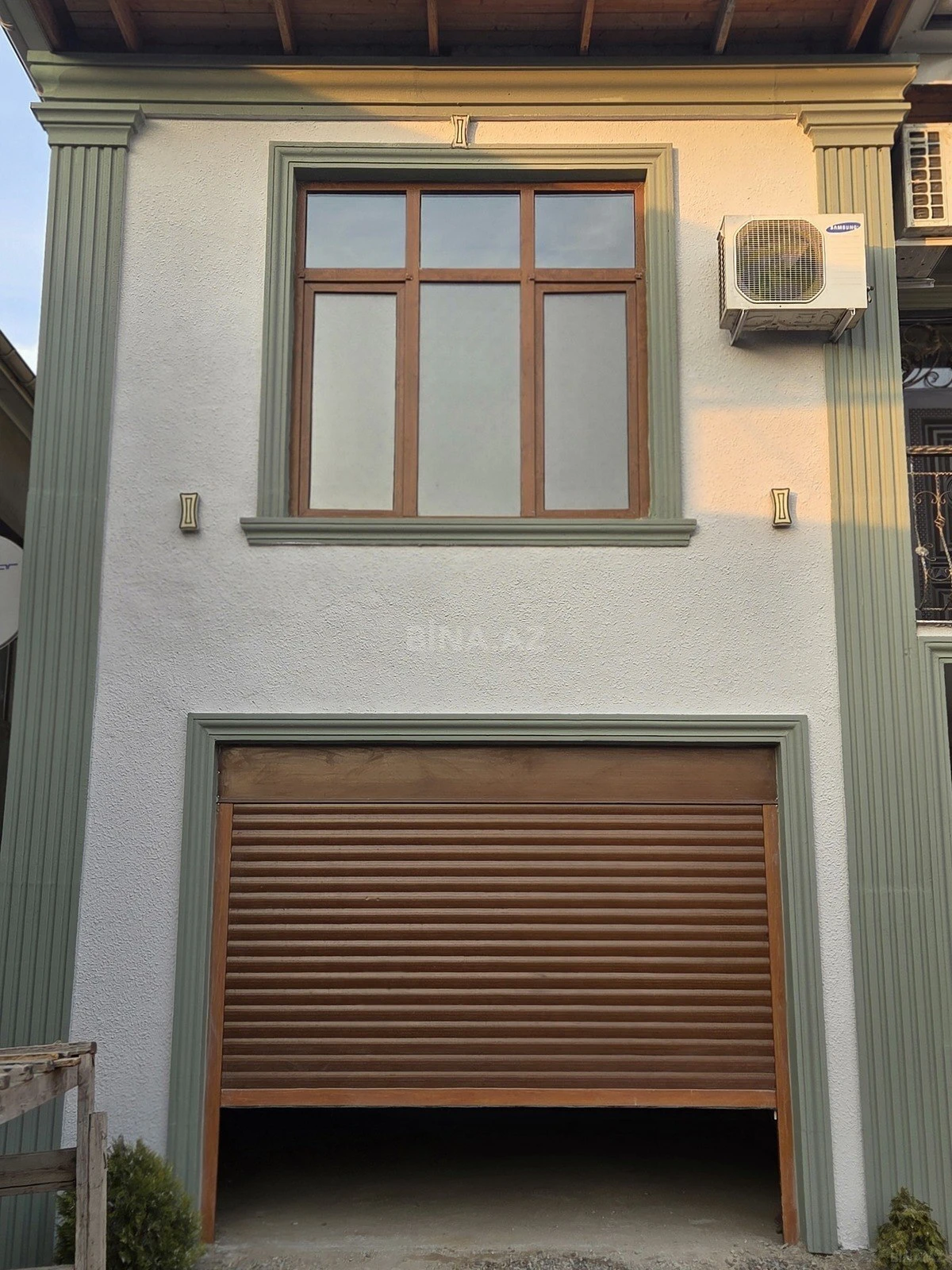 Satılır 8 otaqlı həyət evi 360 m²