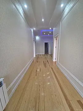 Satılır 8 otaqlı həyət evi 360 m²