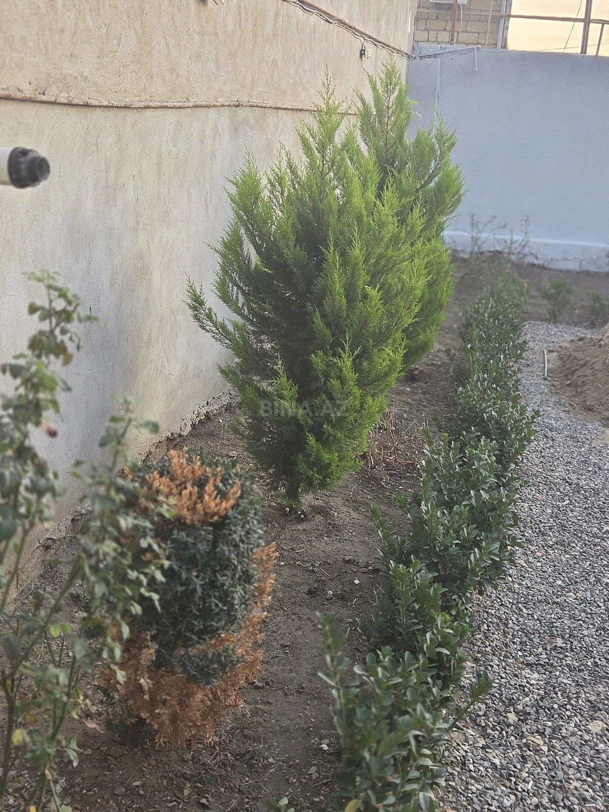 Satılır 8 otaqlı həyət evi 360 m²