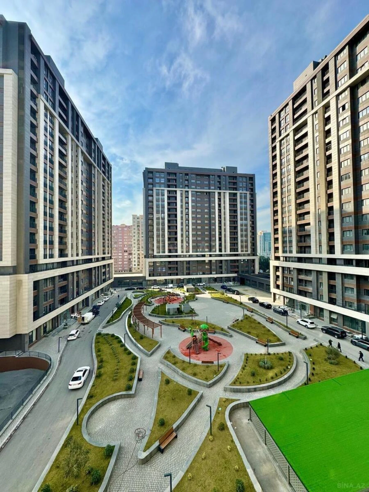 Satılır 3 otaqlı mənzil 91 m²