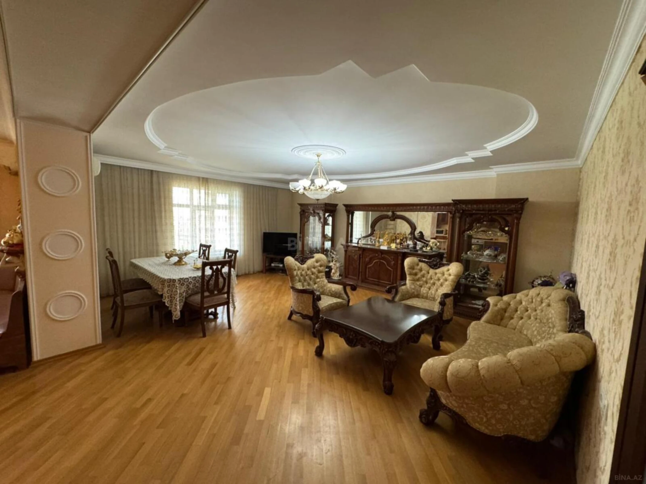 Satılır 3 otaqlı mənzil 149 m²