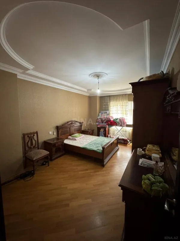 Satılır 3 otaqlı mənzil 149 m²