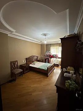 Satılır 3 otaqlı mənzil 149 m²
