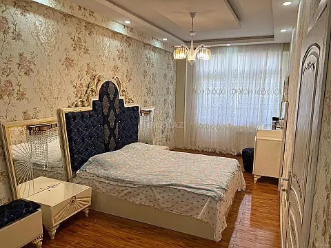 Satılır 3 otaqlı mənzil 105 m²