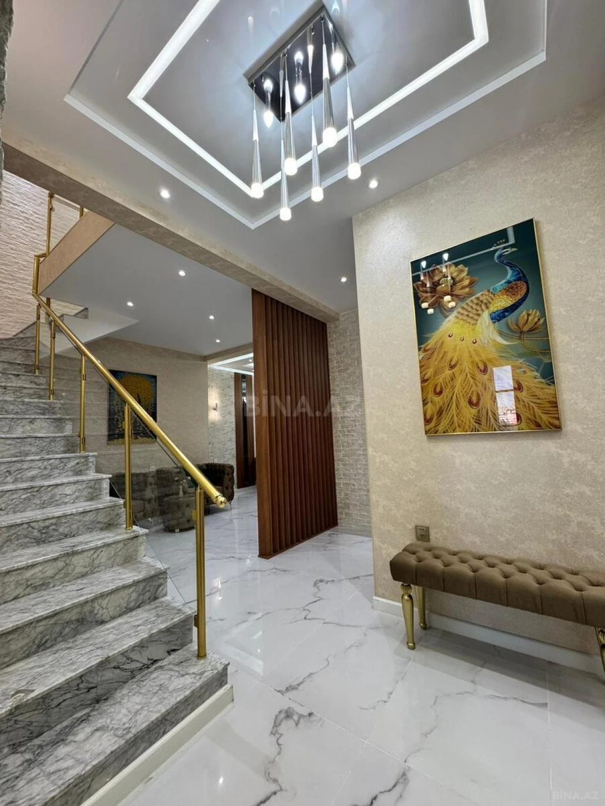 Satılır 4 otaqlı mənzil 170 m²