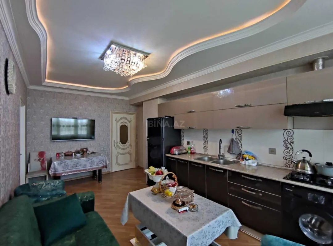 Satılır 2 otaqlı mənzil 110 m²