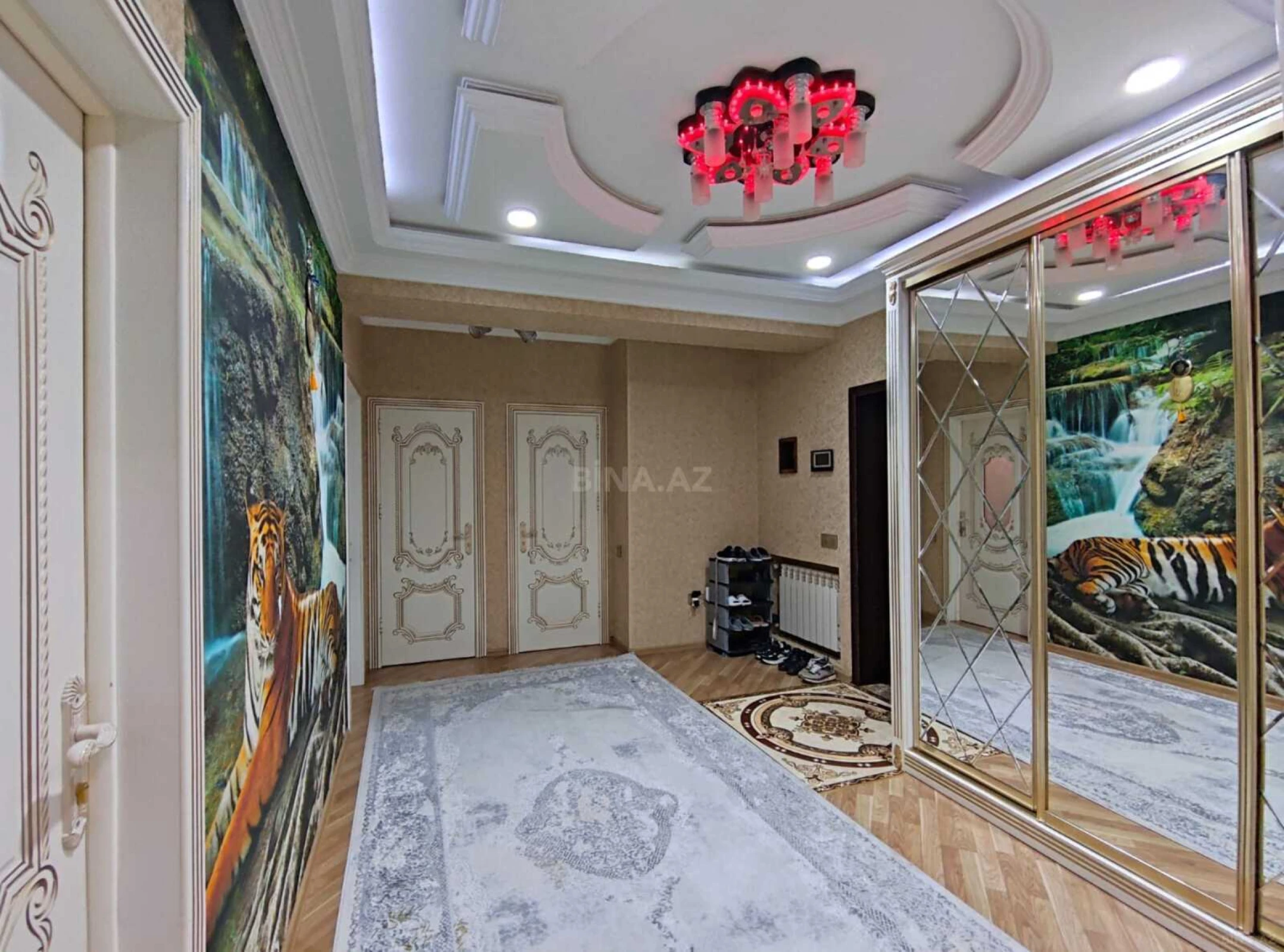 Satılır 2 otaqlı mənzil 110 m²