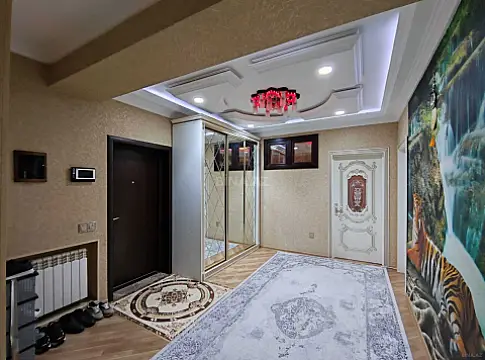 Satılır 2 otaqlı mənzil 110 m²