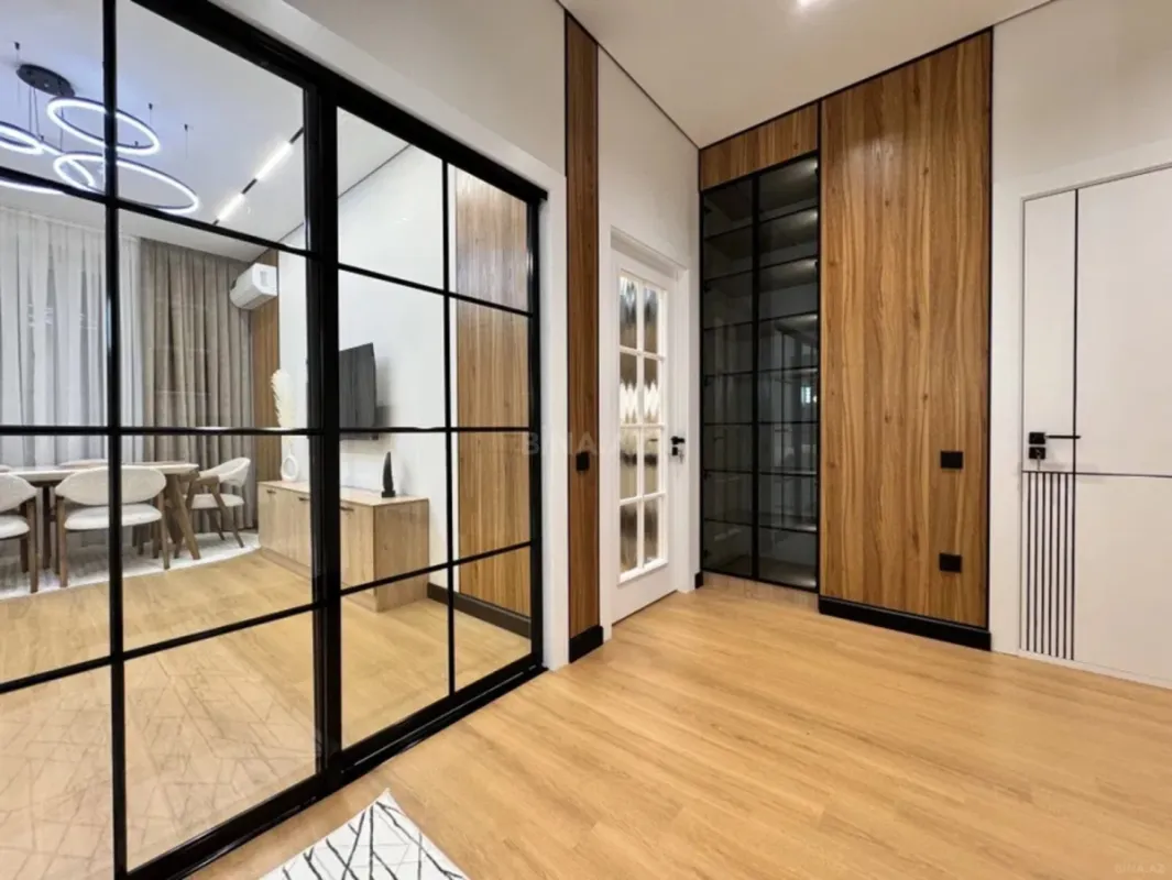 Kirayə verilir 3 otaqlı mənzil 140 m²