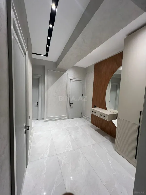 Satılır 3 otaqlı mənzil 108 m²