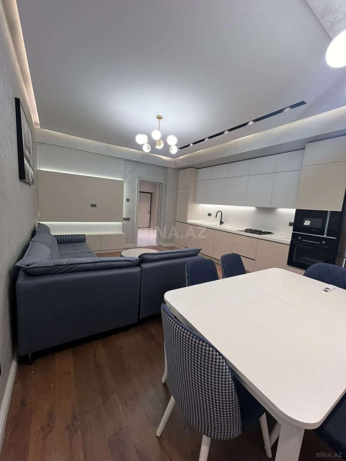 Satılır 3 otaqlı mənzil 108 m²