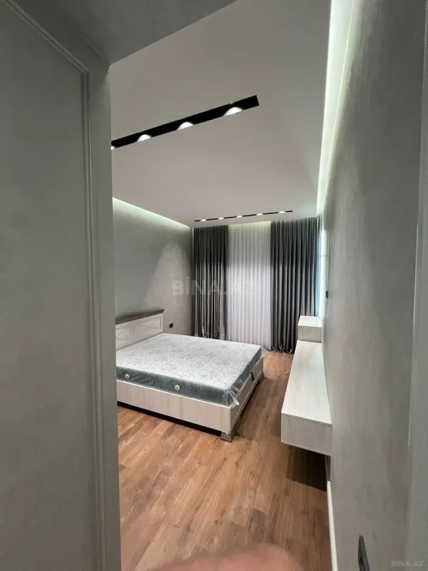 Satılır 3 otaqlı mənzil 108 m²