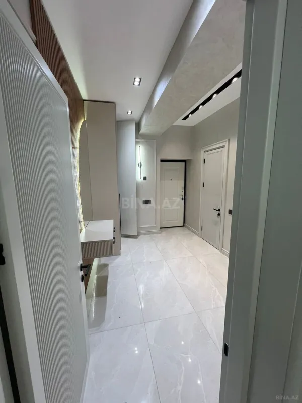 Satılır 3 otaqlı mənzil 108 m²