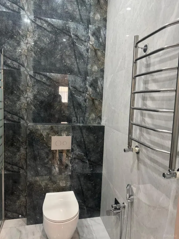 Satılır 2 otaqlı mənzil 95 m²