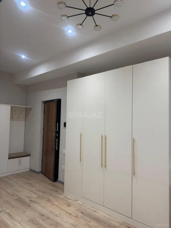 Satılır 2 otaqlı mənzil 95 m²