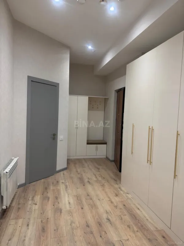 Satılır 2 otaqlı mənzil 95 m²