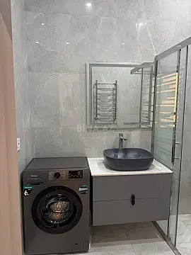 Satılır 2 otaqlı mənzil 95 m²