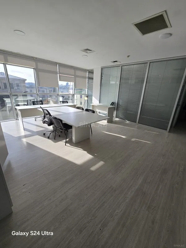 Kirayə verilir 4 otaqlı ofis 120 m²