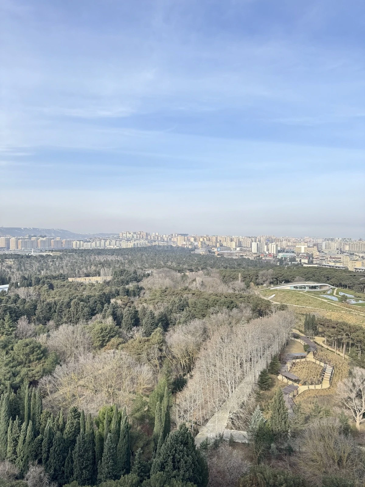 Satılır 4 otaqlı mənzil 170 m²