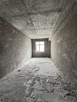 Satılır 4 otaqlı mənzil 170 m²