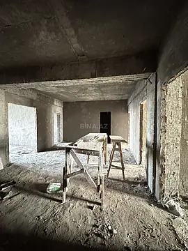 Satılır 4 otaqlı mənzil 170 m²