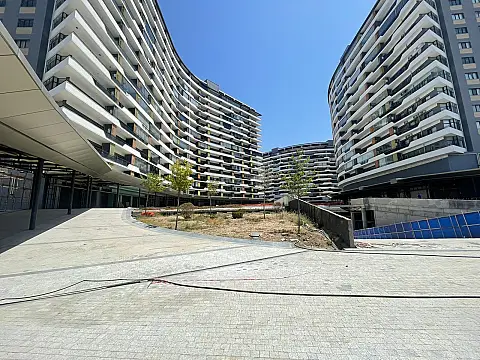 Satılır 3 otaqlı mənzil 110 m²