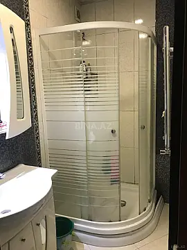 Kirayə verilir 4 otaqlı mənzil 120 m²