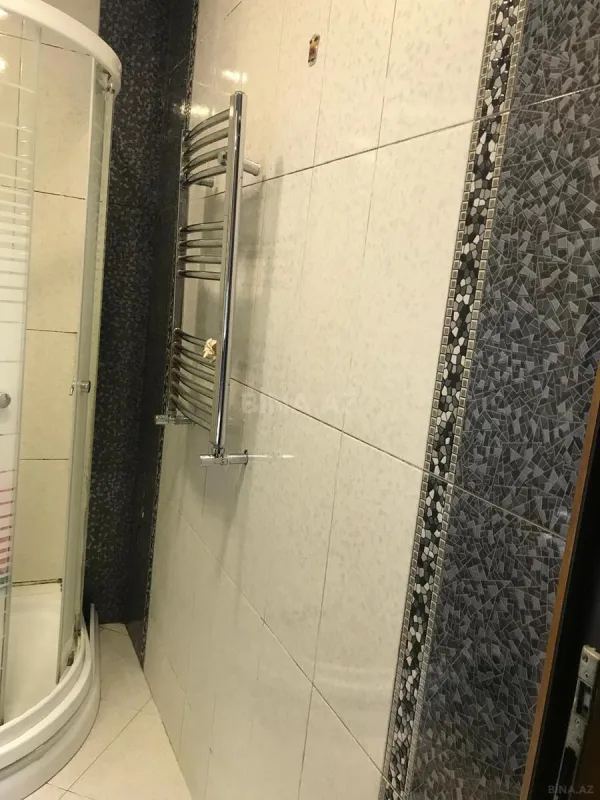 Kirayə verilir 4 otaqlı mənzil 120 m²