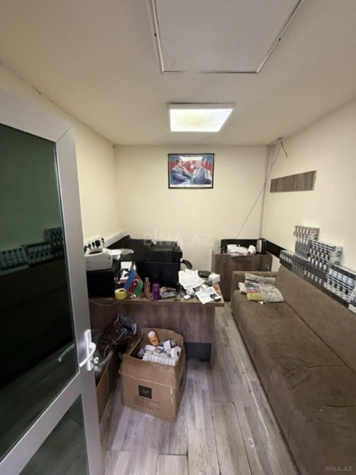 Satılır obyekt 200 m²