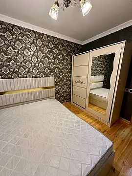 Kirayə verilir 2 otaqlı mənzil 65 m²