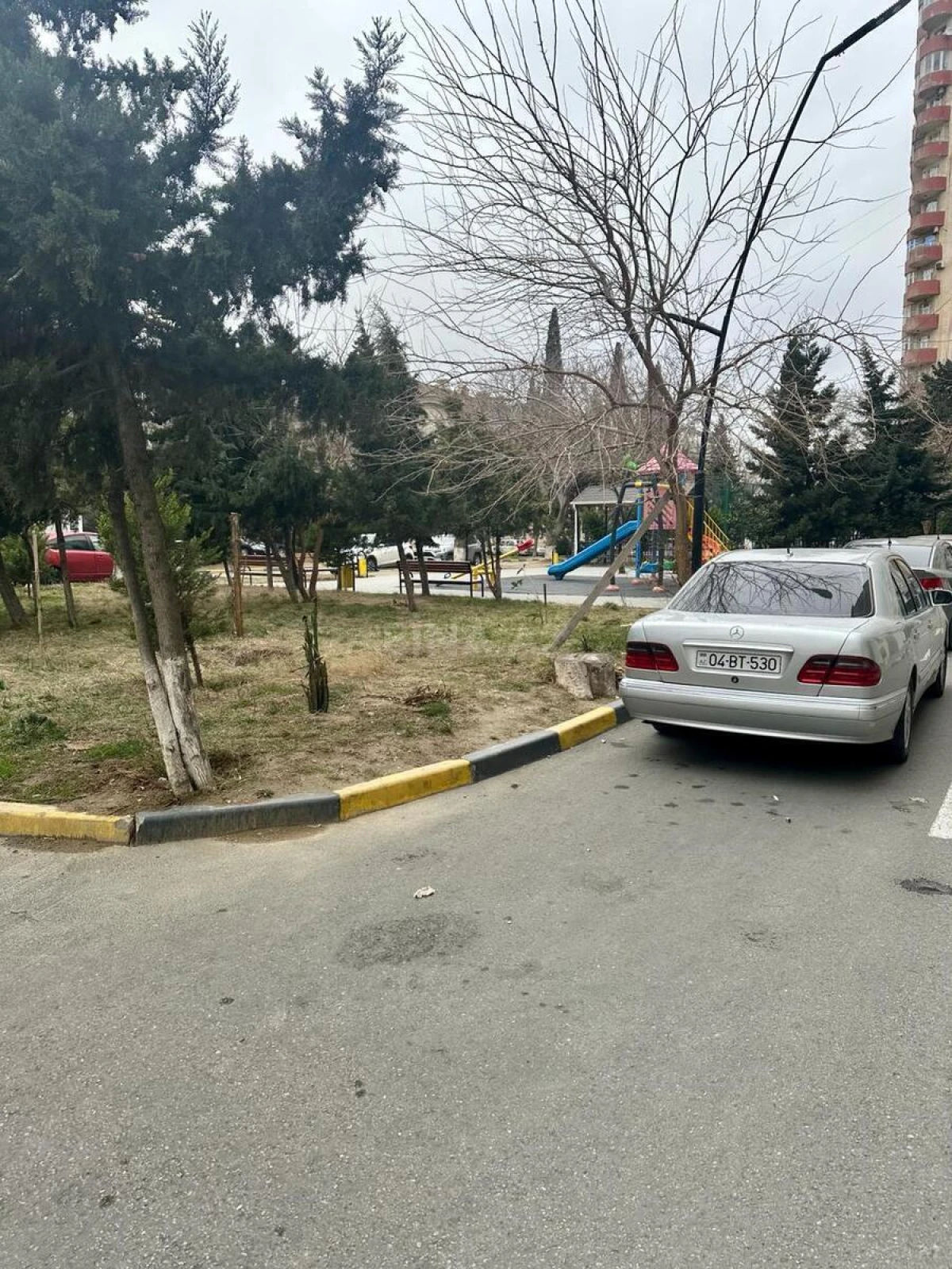 Kirayə verilir 2 otaqlı mənzil 65 m²