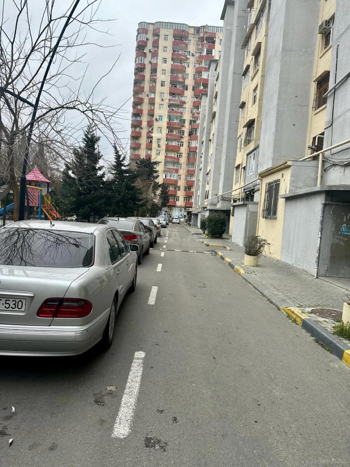 Kirayə verilir 2 otaqlı mənzil 65 m²