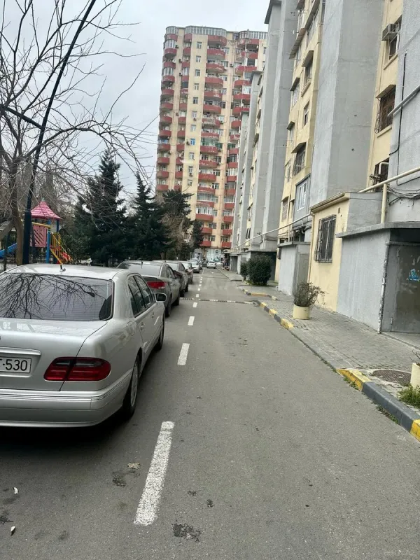 Kirayə verilir 2 otaqlı mənzil 65 m²