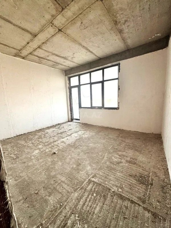 Satılır 3 otaqlı mənzil 108 m²
