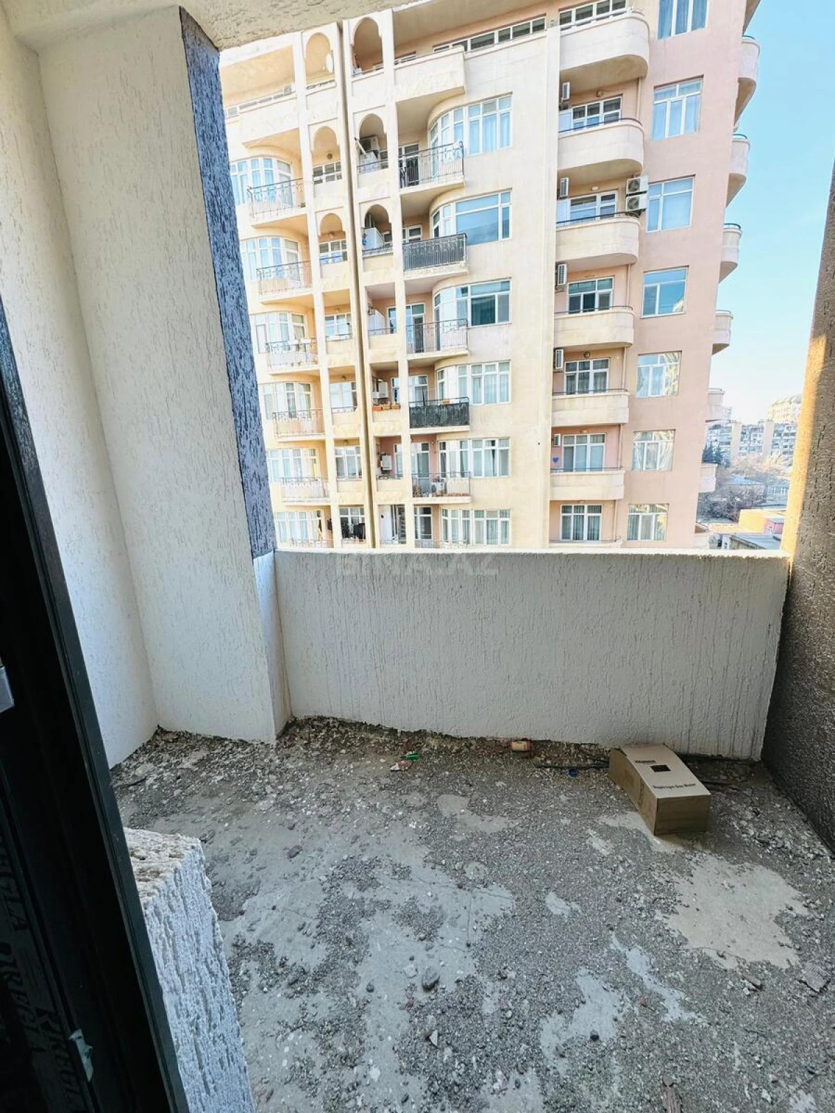 Satılır 3 otaqlı mənzil 108 m²