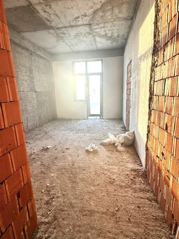 Satılır 3 otaqlı mənzil 108 m²