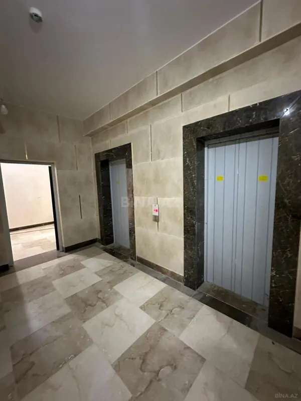 Satılır 3 otaqlı mənzil 140 m²