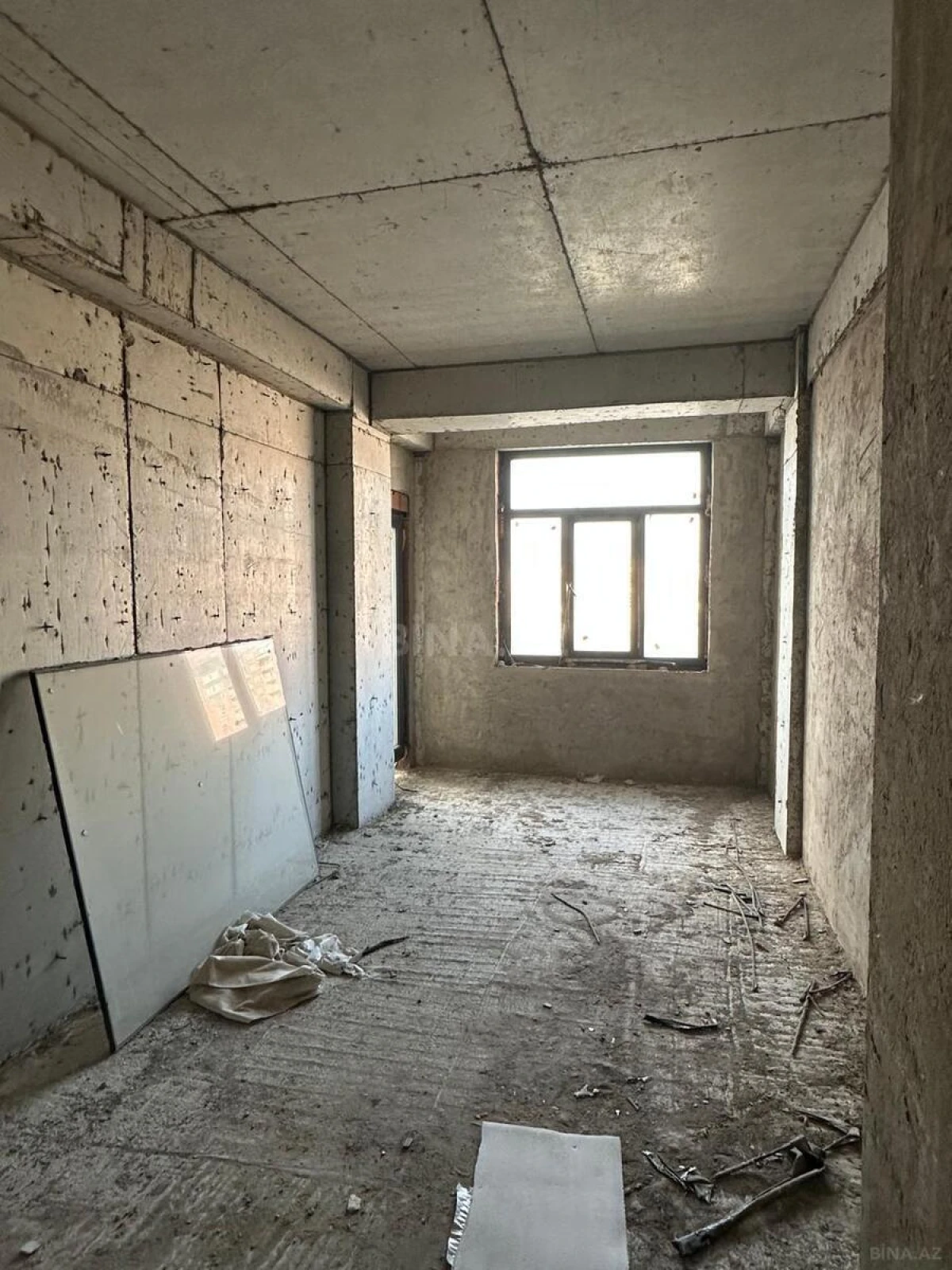 Satılır 3 otaqlı mənzil 140 m²