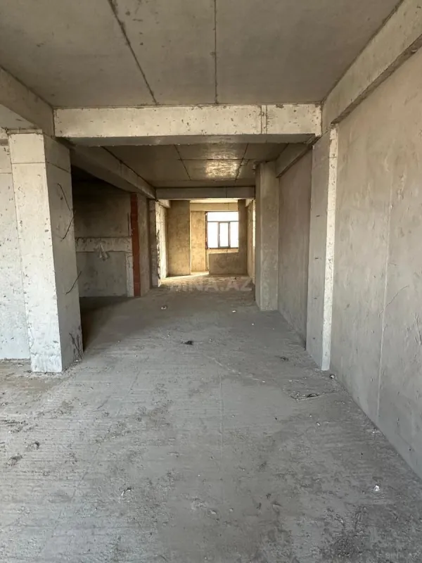 Satılır 3 otaqlı mənzil 140 m²