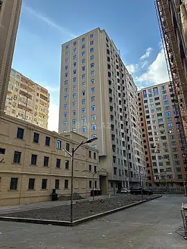 Satılır 3 otaqlı mənzil 140 m² — Bakı, İnşaatçılar 3 otaq 140.00 m²